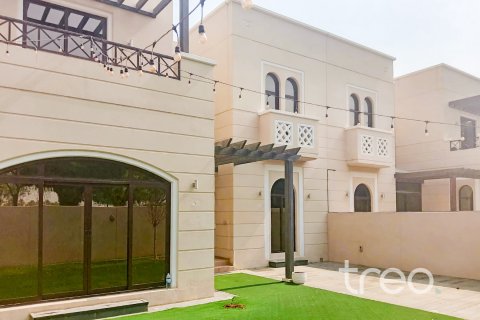 Снять в аренду таунхаус в Al Salam, Мудон, Дубай: 4 спальни, 371.15м², № 134564 - фото 4