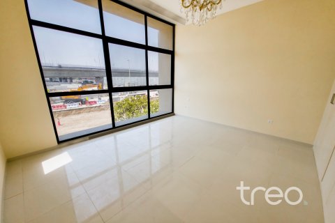 Townhouse in DAMAC Hills (Akoya by DAMAC), Dubai 4 bedrooms, 390.01 sq.m. № 134549 - photo 7