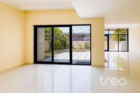 Townhouse in DAMAC Hills (Akoya by DAMAC), Dubai 4 bedrooms, 390.01 sq.m. № 134549