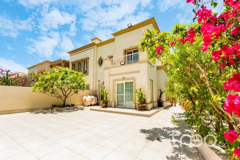 Adosado en The Springs, Dubai, 3 dormitorios, 208.66 m², № 134558