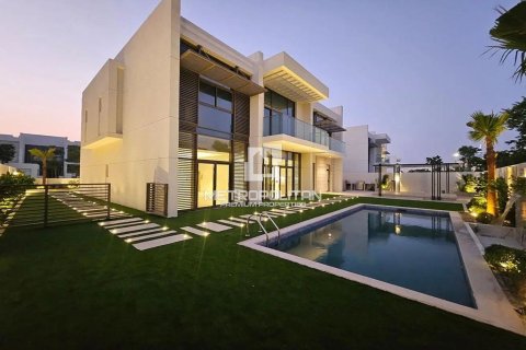 Villa in District One, Mohammed Bin Rashid City, Dubai 5 bedrooms, 793 sq.m. № 73068 - photo 2