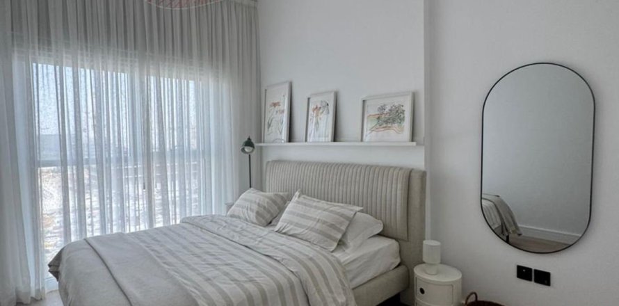 Apartment in Dubai Hills Estate, Dubai 2 bedrooms, 68.6 sq.m. № 110097