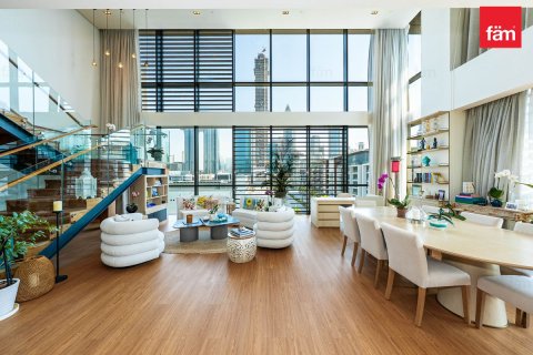 Квартира в City Walk, Дубай, 3 спальни, 286м², № 60591