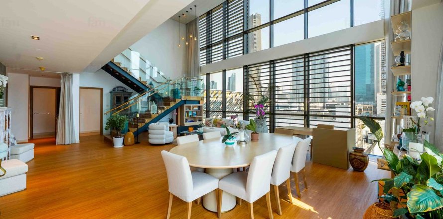 Appartement à Al Wasl, Dubai, 3 chambres, 286 m², № 60591