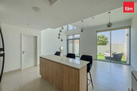 Villa à Dubai, 2 chambres, 169.5 m², № 60590 - photo 3