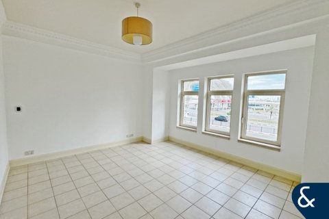 Apartment in Emaar 6 Towers, Dubai Marina, Dubai 3 bedrooms, 408 sq.m. № 76372 - photo 14