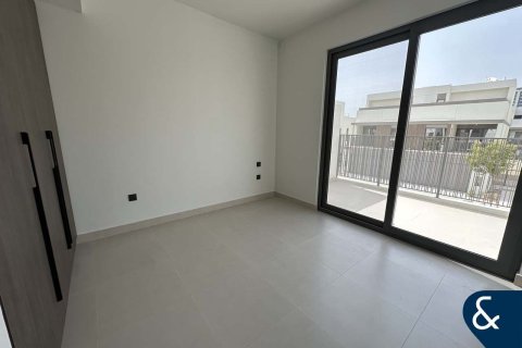 Townhouse in Tilal Al Ghaf, Dubai 3 bedrooms, 202 sq.m. № 76367 - photo 19
