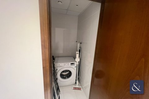 Apartment in Al Habtoor City, Business Bay, Dubai 2 bedrooms, 127 sq.m. № 76373 - photo 12