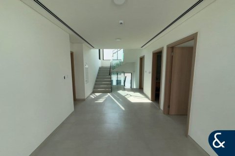 Снять в аренду виллу в Arabian Ranches 3, Дубай: 4 спальни, 459м², № 76370 - фото 11