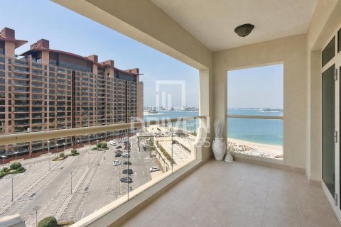Apartment in Shoreline Apartments, Palm Jumeirah, Dubai 2 bedrooms, 185.53 sq.m. № 128557 - photo 15