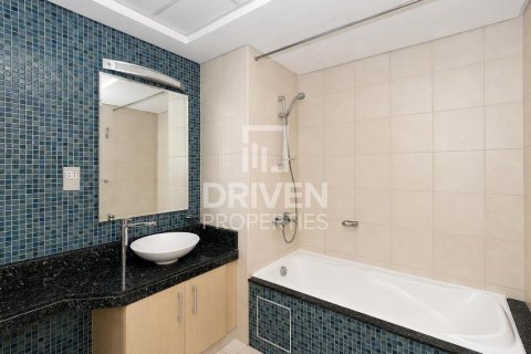 Apartment in Shoreline Apartments, Palm Jumeirah, Dubai 2 bedrooms, 185.53 sq.m. № 128557 - photo 19