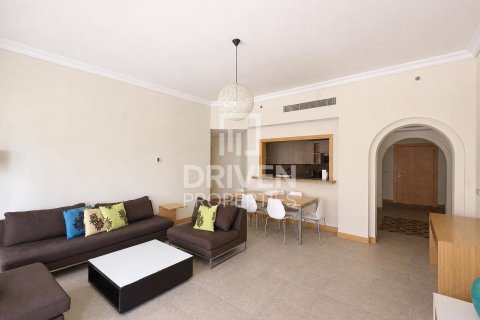 Apartment in Shoreline Apartments, Palm Jumeirah, Dubai 2 bedrooms, 185.53 sq.m. № 128557 - photo 3