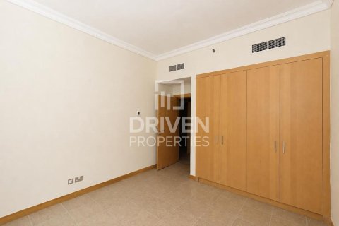 Apartment in Shoreline Apartments, Palm Jumeirah, Dubai 2 bedrooms, 185.53 sq.m. № 128557 - photo 9