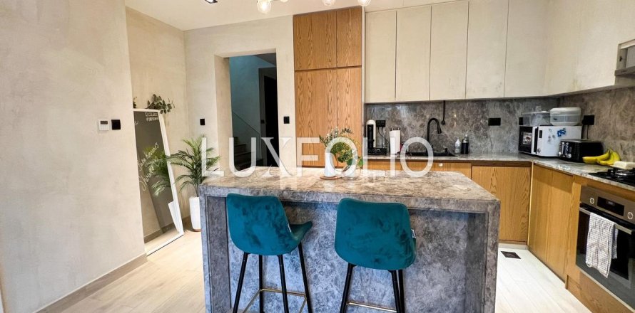 Townhouse in Noor Townhouses, Town Square, Dubai 4 bedrooms, 196 sq.m. № 45675