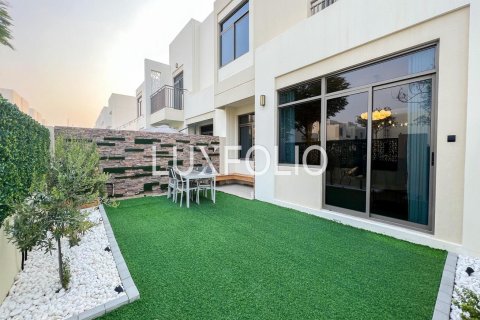 Townhouse in Noor Townhouses, Town Square, Dubai 4 bedrooms, 196 sq.m. № 45675 - photo 12