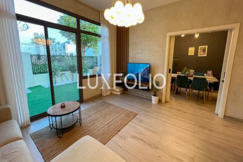 Townhouse in Noor Townhouses, Town Square, Dubai 4 bedrooms, 196 sq.m. № 45675 - photo 8