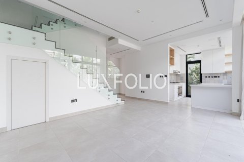 Townhouse in Jumeirah Golf Estates, Dubai 4 bedrooms, 322 sq.m. № 45677 - photo 9