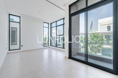 Townhouse in Jumeirah Golf Estates, Dubai 4 bedrooms, 322 sq.m. № 45677 - photo 18