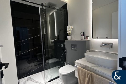 Apartment in Business Bay, Dubai 1 bedroom, 120 sq.m. № 75155 - photo 8