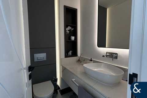 Apartment in Business Bay, Dubai 1 bedroom, 120 sq.m. № 75155 - photo 5