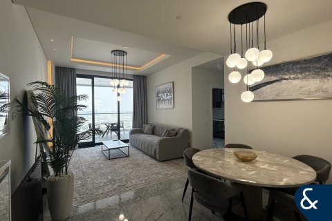 Apartment in Business Bay, Dubai 1 bedroom, 120 sq.m. № 75155 - photo 1