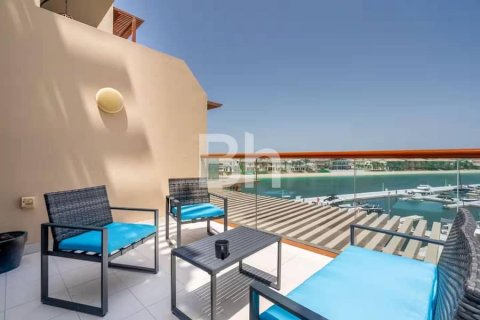Apartment in Palm Jumeirah, Dubai 51 sq.m. № 22795 - photo 3