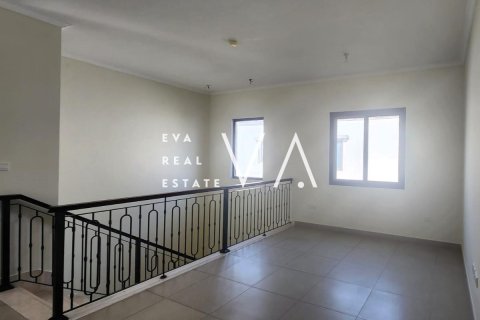Villa à Dubai, 5 chambres, 431.99 m², № 52727 - photo 10