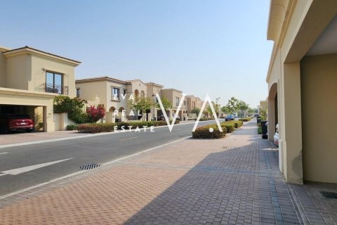 Villa à Dubai, 5 chambres, 431.99 m², № 52727 - photo 20