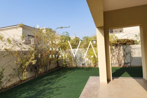 Villa à Dubai, 5 chambres, 431.99 m², № 52727 - photo 17