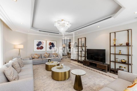 Villa in Garden Homes, Palm Jumeirah, Dubai 4 bedrooms, 465 sq.m. № 20673 - photo 2