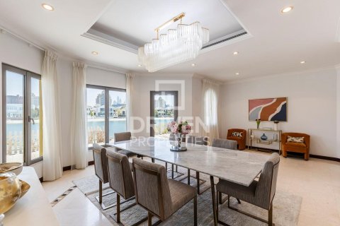 Villa in Garden Homes, Palm Jumeirah, Dubai 4 bedrooms, 465 sq.m. № 20673 - photo 13