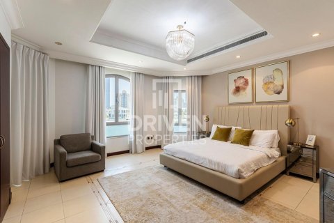 Villa in Garden Homes, Palm Jumeirah, Dubai 4 bedrooms, 465 sq.m. № 20673 - photo 20