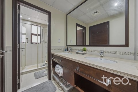 Townhouse in Mira 2, Reem, Dubai 3 bedrooms, 239.5 sq.m. № 119479 - photo 16