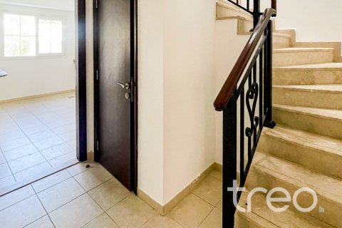Villa en Arabian Ranches, Dubai, 2 dormitorios, 167.23 m², № 119478 - foto 10