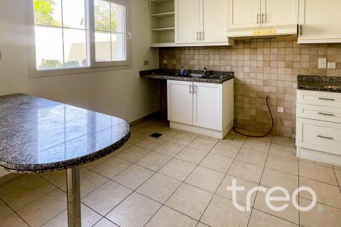 Villa en Arabian Ranches, Dubai, 2 dormitorios, 167.23 m², № 119478 - foto 6