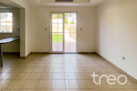 Villa en Arabian Ranches, Dubai, 2 dormitorios, 167.23 m², № 119478 - foto 4