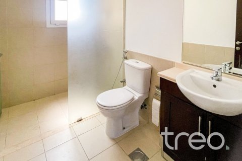 Villa en Arabian Ranches, Dubai, 2 dormitorios, 167.23 m², № 119478 - foto 13