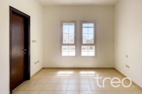Villa en Arabian Ranches, Dubai, 2 dormitorios, 167.23 m², № 119478 - foto 17