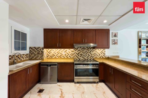 فيلا في دبي 4 غرف نوم, 266.1 م² رقم 76971 - صورة 8