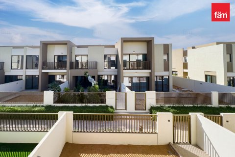 Townhouse in Dubai 3 bedrooms, 161 sq.m. № 76977 - photo 19