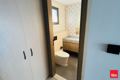 Снять в аренду таунхаус в Дубае: 4 спальни, 211.5м², № 76985 - фото 14