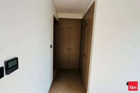 Снять в аренду таунхаус в Дубае: 4 спальни, 211.5м², № 76985 - фото 7