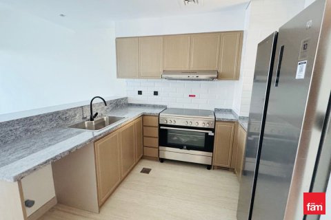 Снять в аренду таунхаус в Дубае: 4 спальни, 211.5м², № 76985 - фото 12