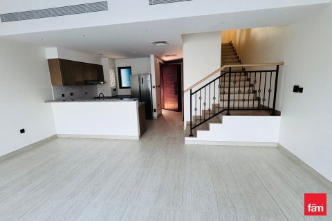 Снять в аренду таунхаус в Дубае: 4 спальни, 211.5м², № 76985 - фото 4