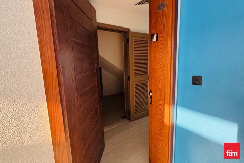 Снять в аренду таунхаус в Дубае: 4 спальни, 211.5м², № 76985 - фото 10