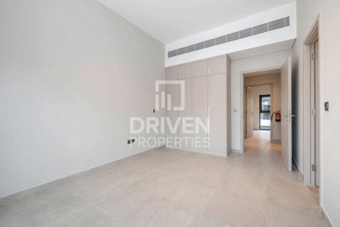Adosado en Mohammed Bin Rashid City, Dubai, 4 dormitorios, 436.55 m², № 141014 - foto 9