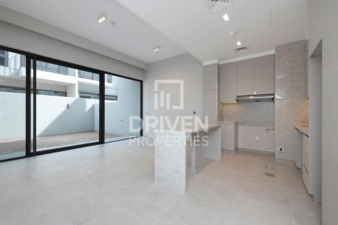 Adosado en Mohammed Bin Rashid City, Dubai, 4 dormitorios, 436.55 m², № 141014