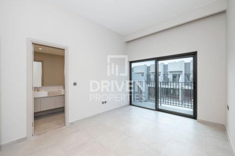 Adosado en Mohammed Bin Rashid City, Dubai, 4 dormitorios, 436.55 m², № 141014 - foto 7