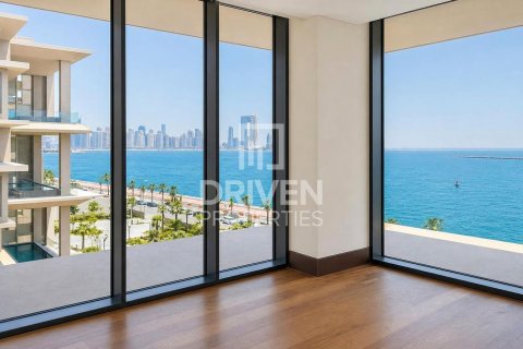 Apartment in The Crescent, Palm Jumeirah, Dubai 4 bedrooms, 598.76 sq.m. № 141013 - photo 10