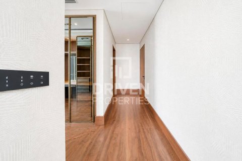 Apartment in The Crescent, Palm Jumeirah, Dubai 4 bedrooms, 598.76 sq.m. № 141013 - photo 8